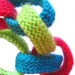 knitted paper-chain pattern